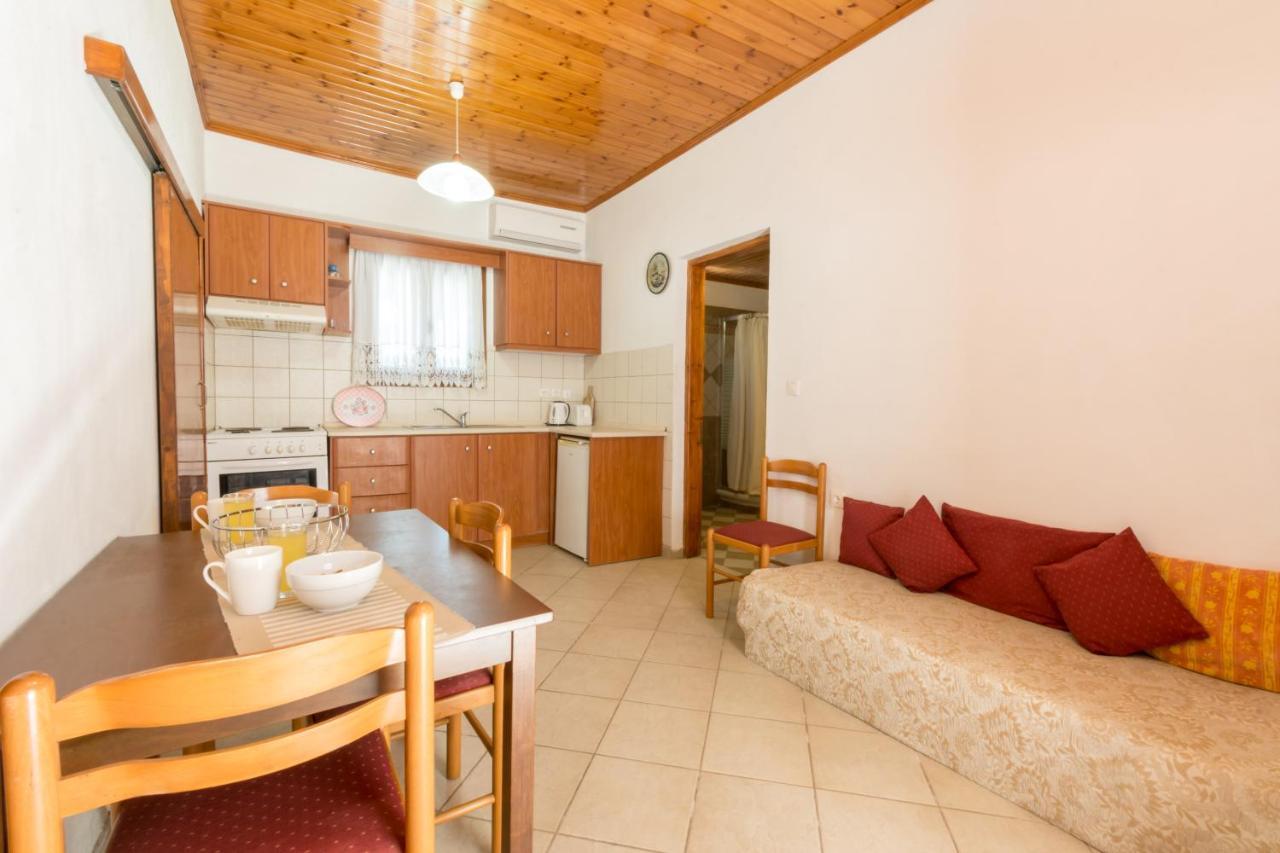 Ferienwohnung Roys Blu Kávos Exterior foto